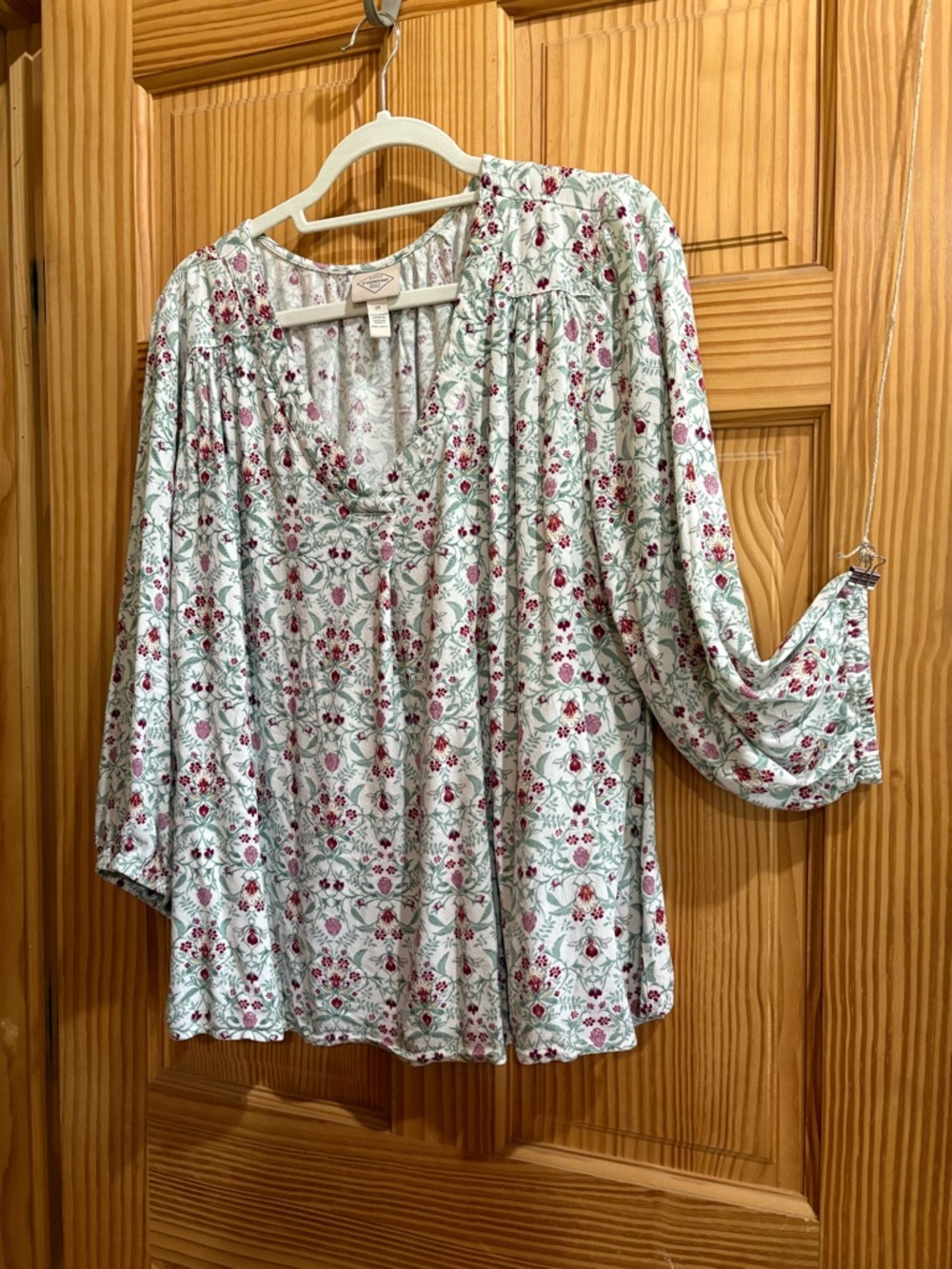 St. John's Bay White Floral V-Neck Blouse with Pink Accents